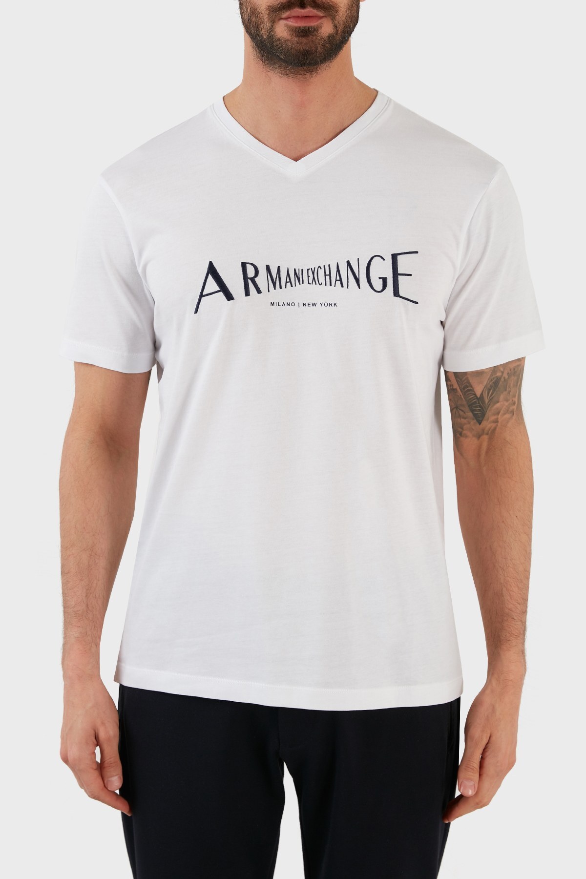 Armani Exchange Logolu Regular Fit V Yaka Pamuklu Jarse Erkek T Shirt 3LZTBP ZJ5LZ 1100 BEYAZ