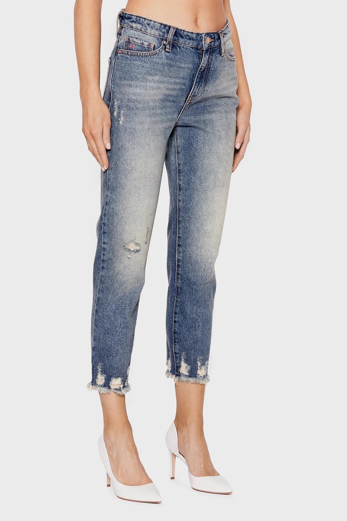 Armani Exchange Pamuklu Yırtık Detaylı Yüksek Bel Boyfriend Jeans Bayan Kot Pantolon 3LYJ16 Y1SHZ 1500 İNDİGO