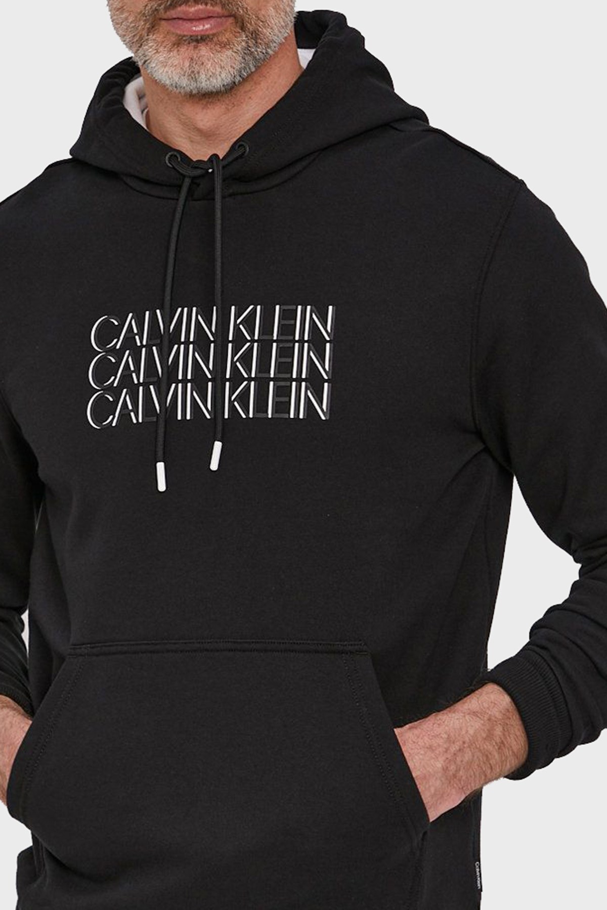 Calvin Klein % 100 Organik Pamuklu Kapüşonlu Regular Fit Erkek Sweat K10K107144 BEH SİYAH