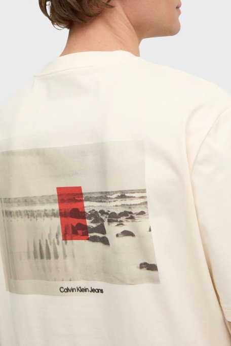 Calvin Klein % 100 Pamuk Relaxed Fit Sırt Baskılı J30J327094YAC Erkek T Shirt J30J327094 YAC BEYAZ - 4