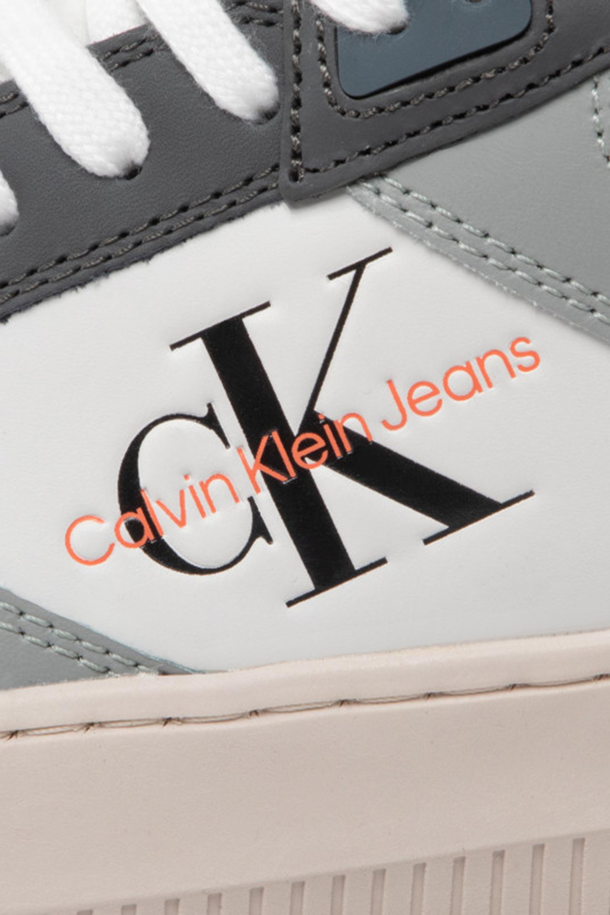 Calvin Klein Deri Günlük Spor Erkek Ayakkabı YM0YM00550 0IV BEYAZ-GRİ