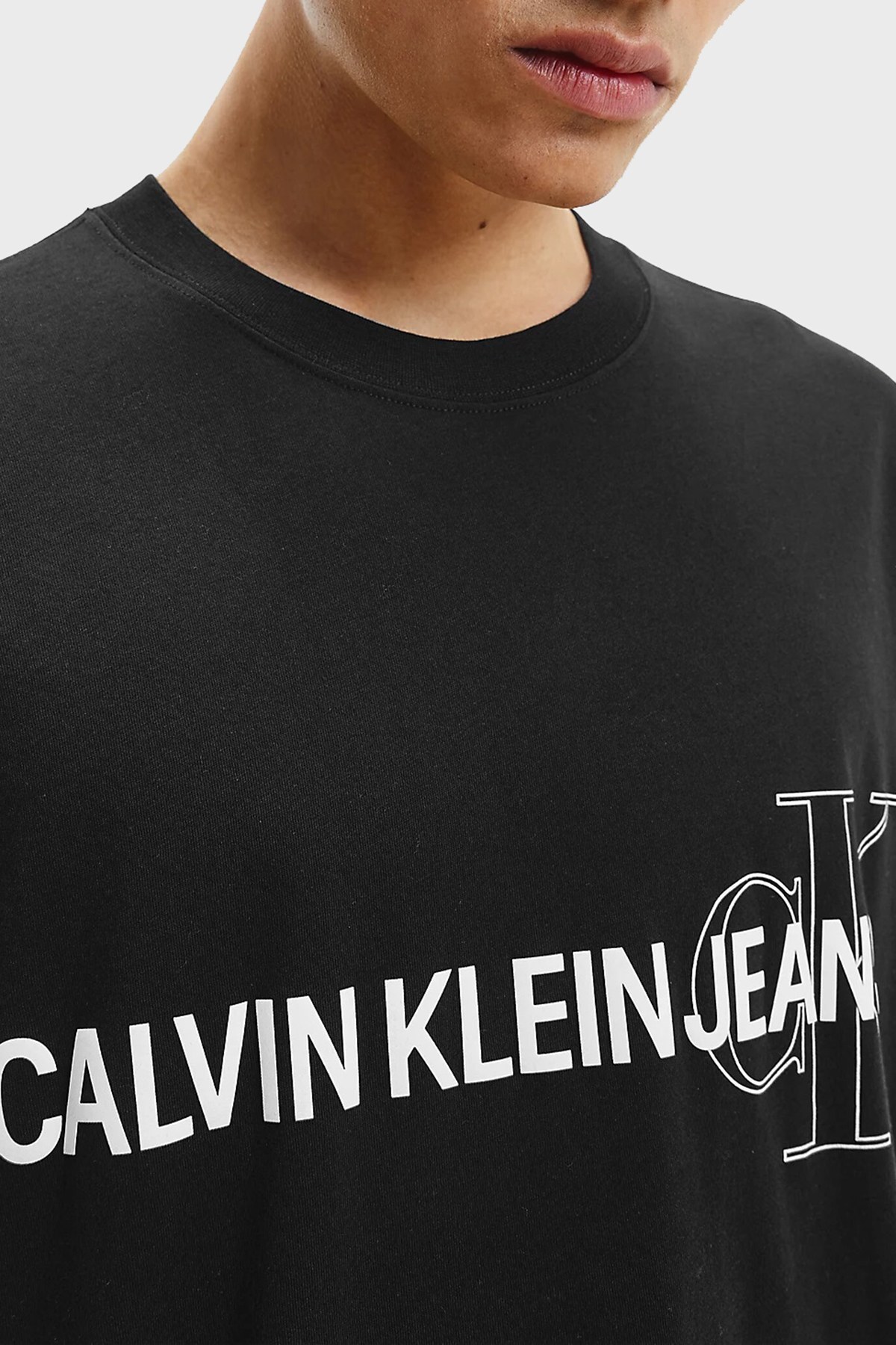 Calvin Klein Erkek T Shirt J30J318208 BEH SİYAH