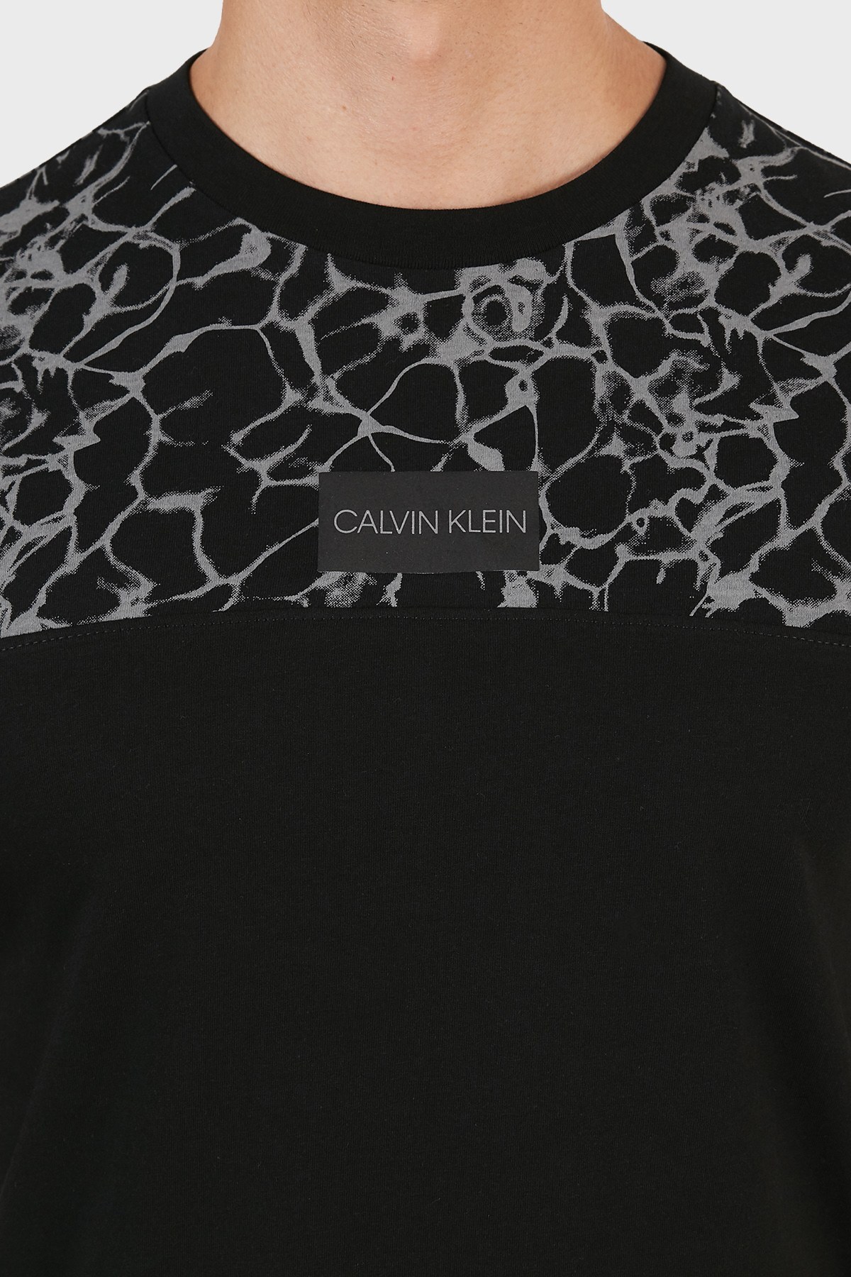 Calvin Klein Erkek T Shirt K10K107310 BEH SİYAH