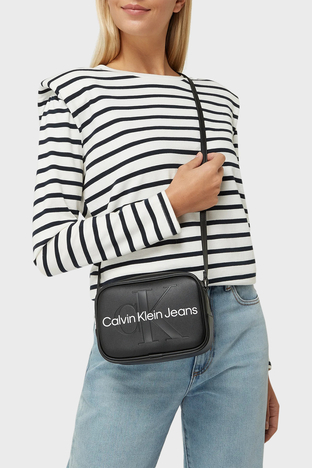Calvin Klein - Calvin Klein Fermuarlı Ayarlanabilir Omuz Askılı Bayan Çanta K60K610275 BDS SİYAH (1)