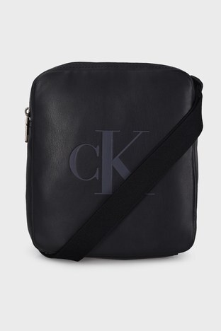 Calvin Klein - Calvin Klein Fermuarlı Ayarlanabilir Omuz Askılı Erkek Çanta K50K509810 BDS SİYAH