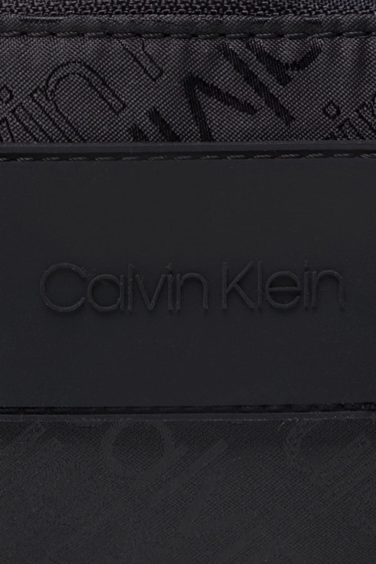 Calvin Klein Fermuarlı Erkek Bel Çantası K50K508147 01L SİYAH
