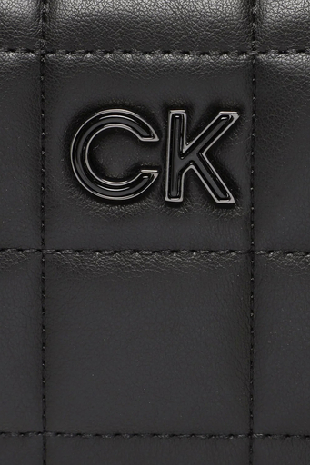 Calvin Klein Fermuarlı Zincir Detaylı Çapraz Askılı K60K610445BAX Bayan Çanta K60K610445 BAX SİYAH - 5