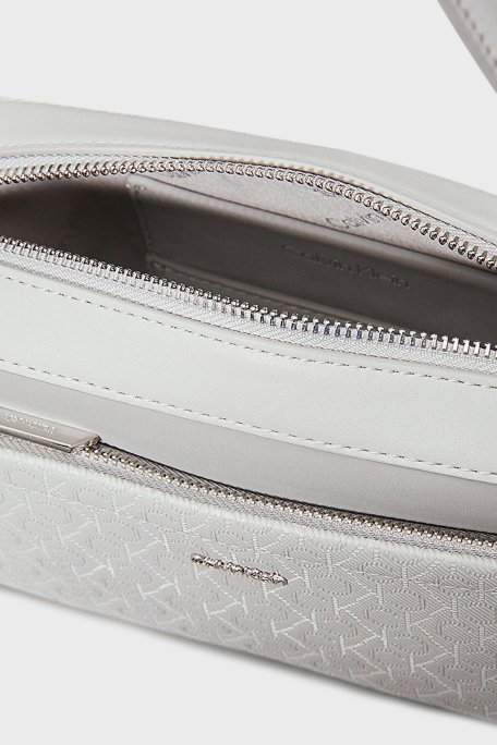 Calvin Klein Jakarlı Logo Baskılı Çıkarılabilir Askılı K60K613021PDE Bayan Çanta K60K613021 PDE GRİ - 11