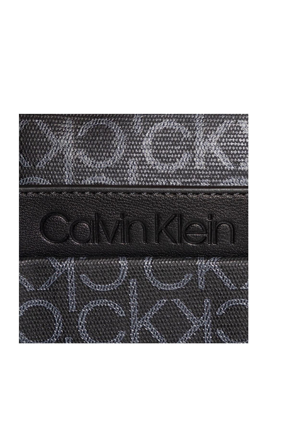Calvin Klein Logo Baskılı Ayarlanabilir Askılı Erkek Çanta K50K505926 0GN SİYAH