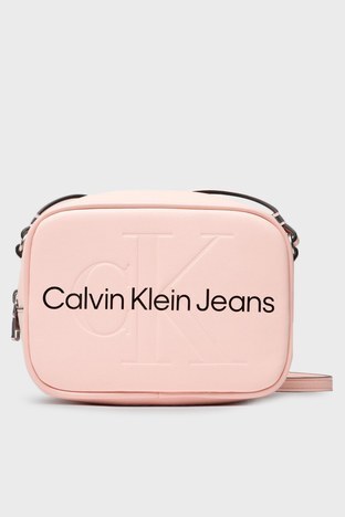 Calvin Klein - Calvin Klein Logolu Ayarlanabilir Askılı Fermuarlı Bayan Çanta K60K609776 TFG PEMBE