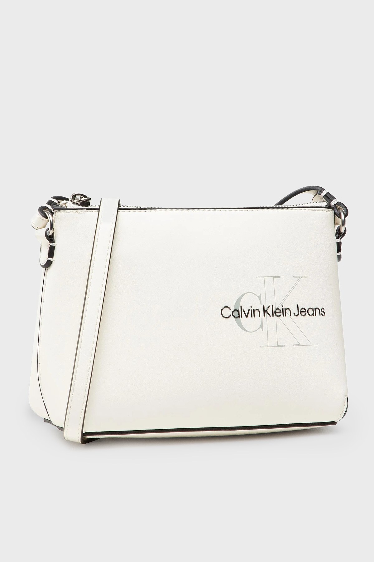 Calvin Klein Logolu Ayarlanabilir Omuz Askılı Bayan Çanta K60K609306 02X BEYAZ