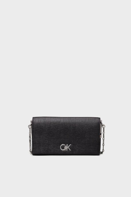 Calvin Klein Logolu Ayarlanabilir Zincir Askılı K60K613180BEH Bayan Çanta K60K613180 BEH SİYAH - 1