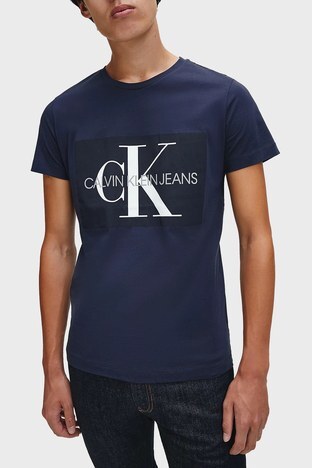 Calvin Klein - Calvin Klein Logolu Bisiklet Yaka Slim Fit % 100 Pamuk Erkek T Shirt J30J307842 402 LACİVERT