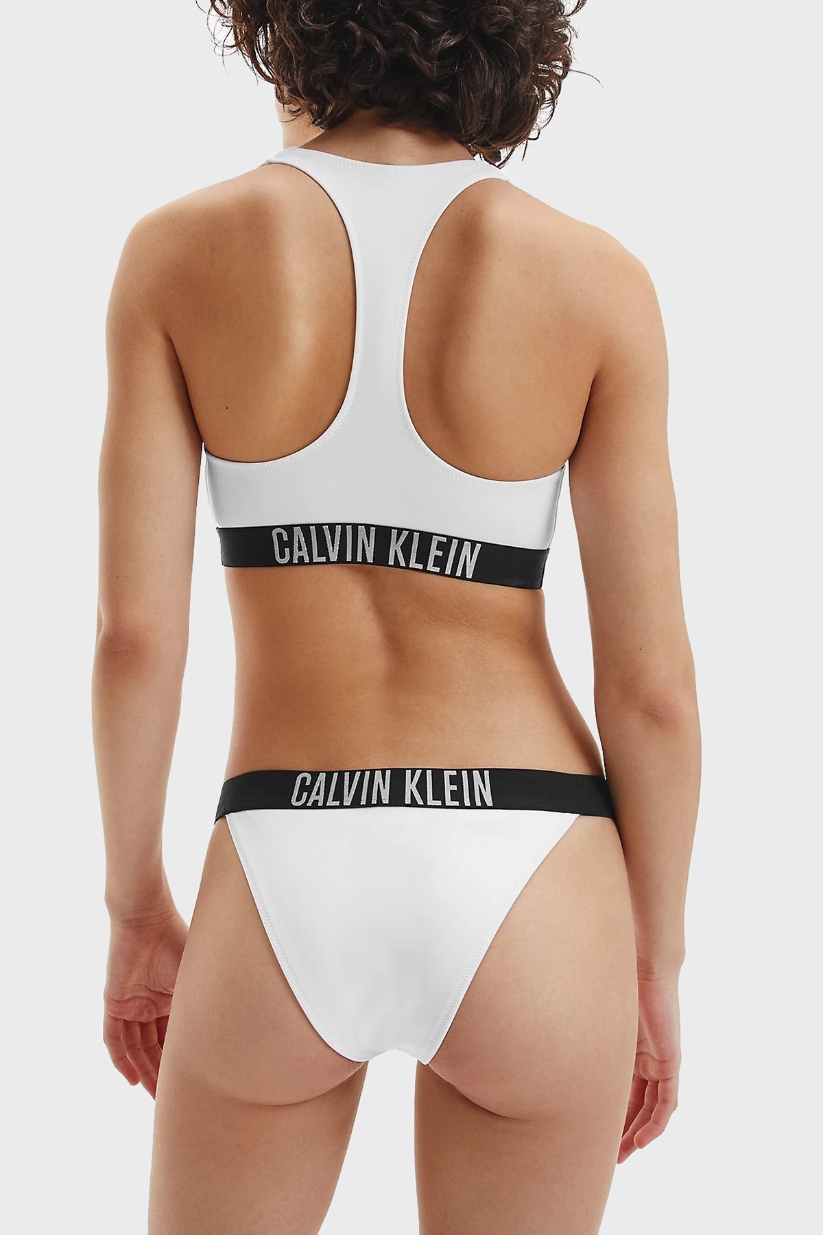Calvin Klein Logolu Çıkarılabilir Yumuşak Dolgulu Bralet Bayan Bikini Üstü KW0KW01839 YCD BEYAZ
