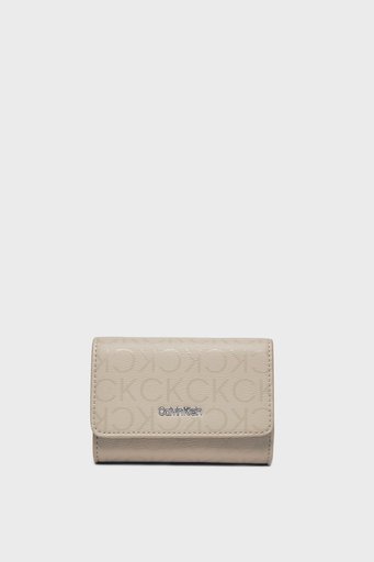 Calvin Klein Logolu Çok Bölmeli K60K611931PEA Bayan Cüzdan K60K611931 PEA BEJ - 1
