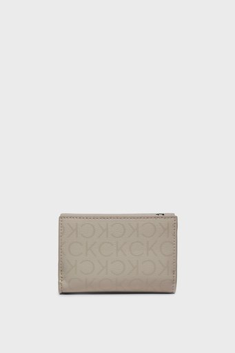 Calvin Klein Logolu Çok Bölmeli K60K611931PEA Bayan Cüzdan K60K611931 PEA BEJ - 2
