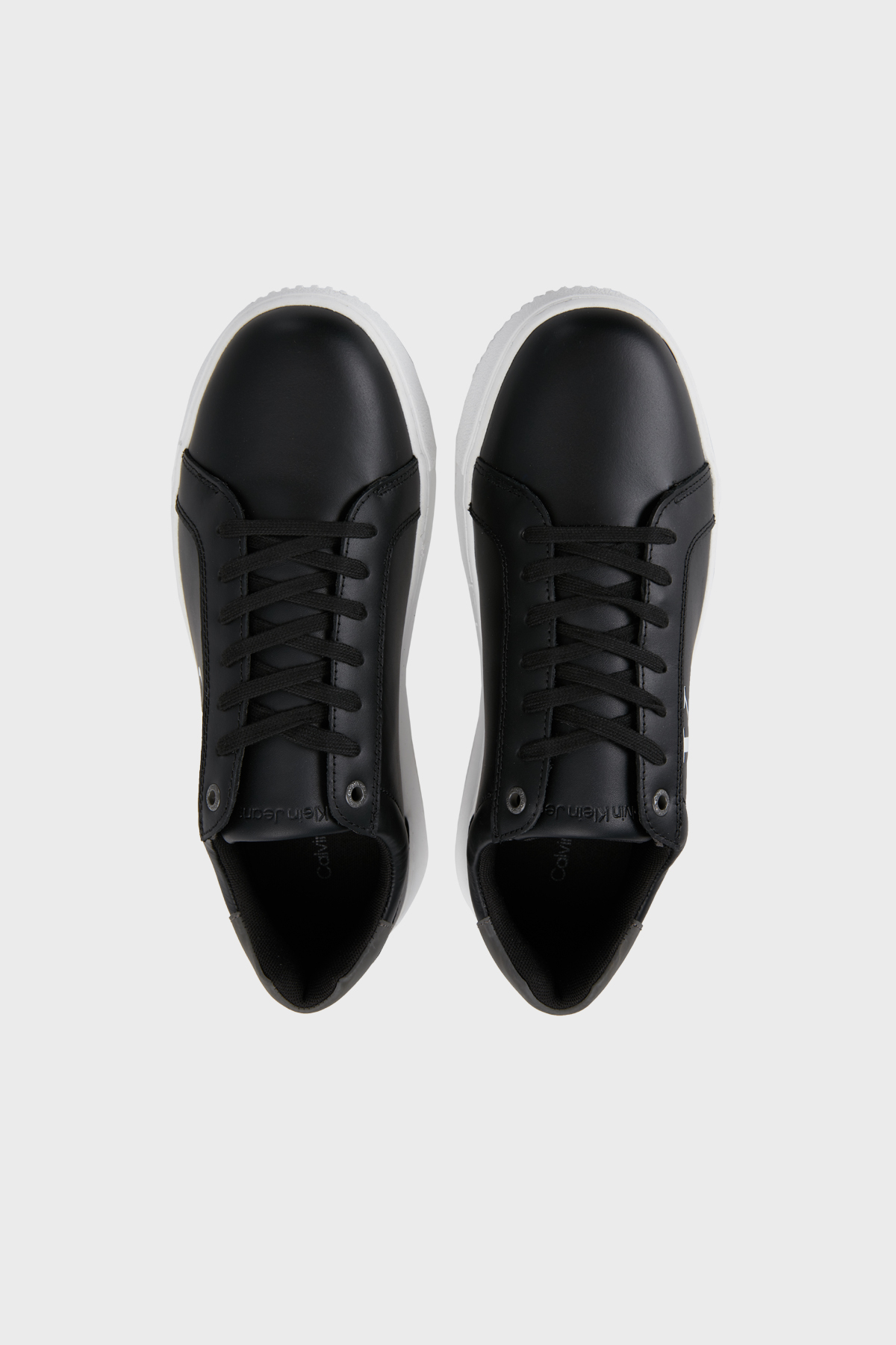 Calvin Klein Logolu Deri Sneaker Erkek Ayakkabı YM0YM00536 00T SİYAH