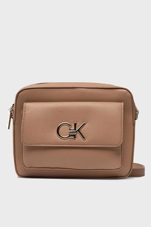 Calvin Klein - Calvin Klein Logolu Fermuarlı Bayan Çanta K60K609114 GEZ KAHVE
