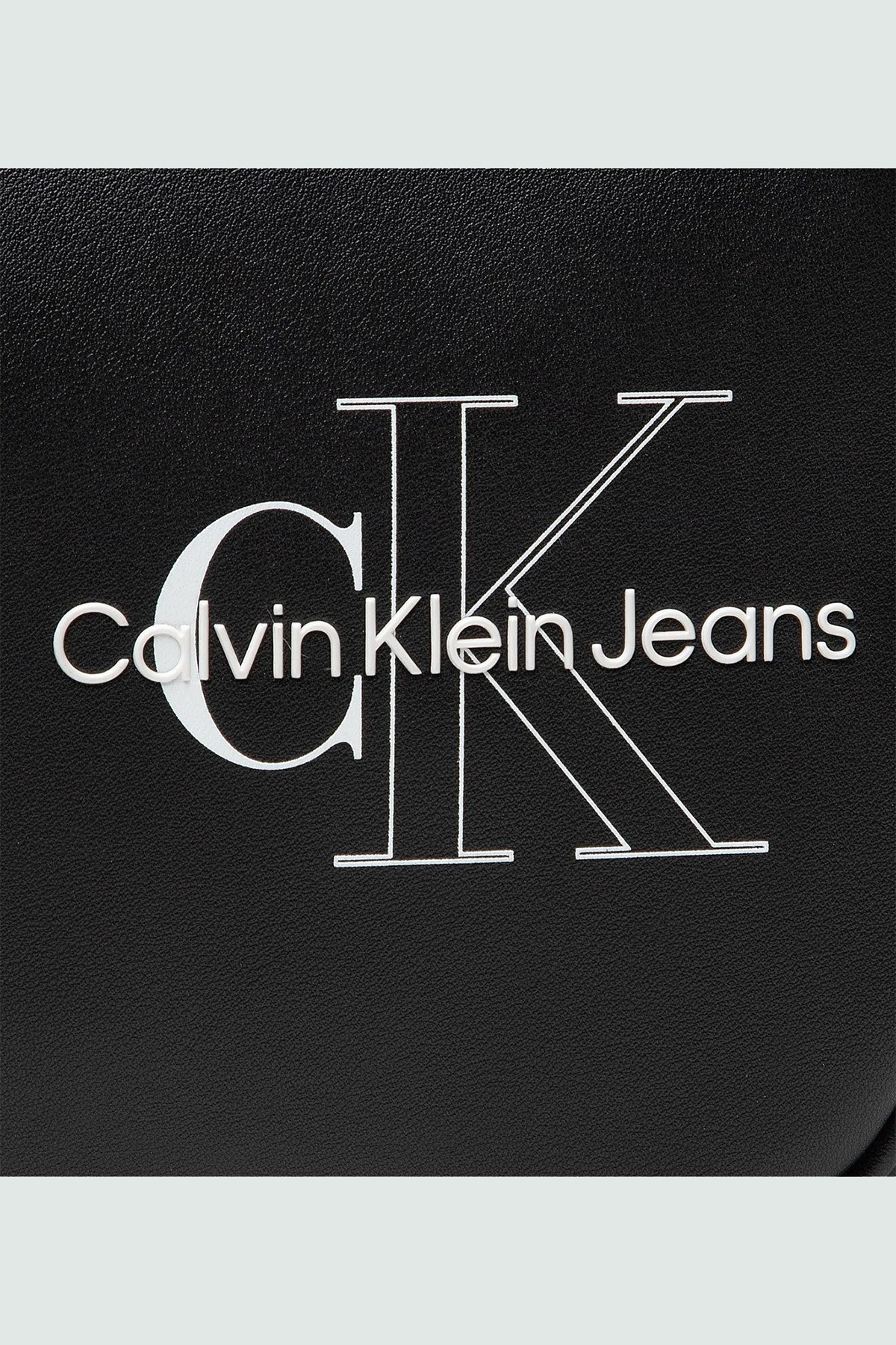 Calvin Klein Logolu Omuz Askılı Fermuarlı Bayan Çanta K60K609312 BDS SİYAH