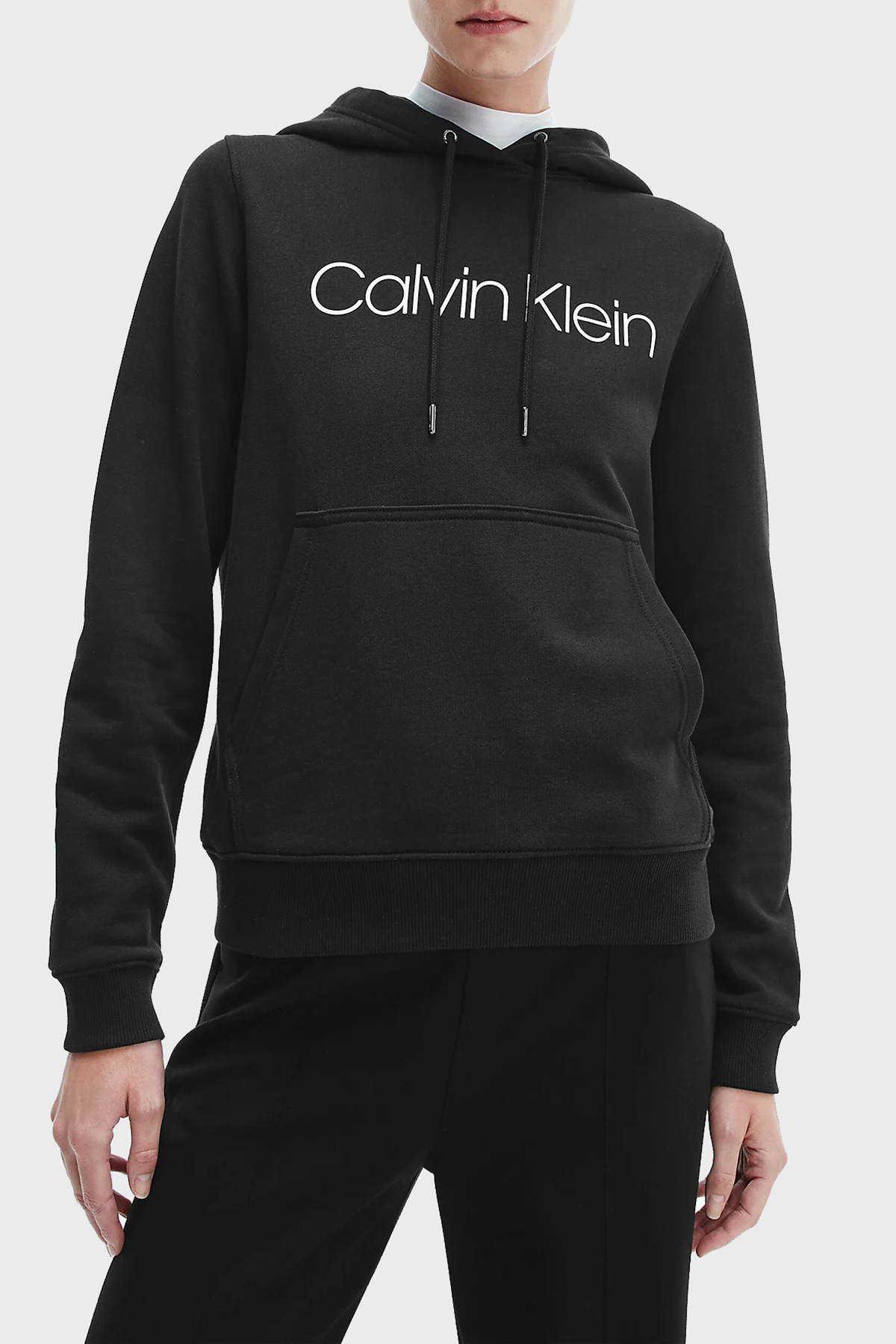 Calvin Klein Logolu Regular Fit Kapüşonlu Kanguru Cepli % 100 Pamuk Bayan Sweat K20K202687 BEH SİYAH