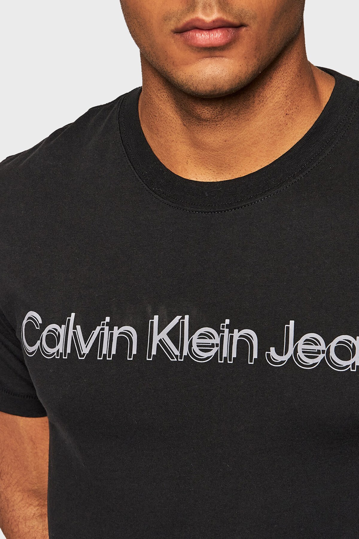 Calvin Klein Logolu Slim Fit Bisiklet Yaka % 100 Pamuk Erkek T Shirt J30J319714 BEH SİYAH