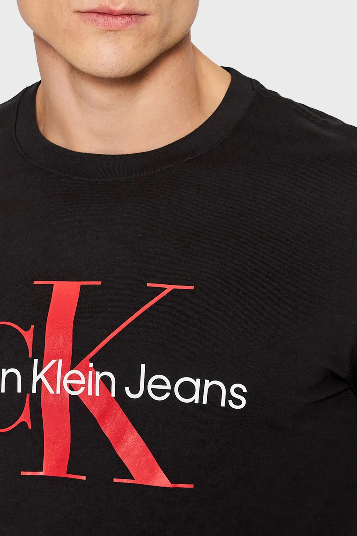 Calvin Klein Logolu Slim Fit Bisiklet Yaka % 100 Pamuk Erkek T Shirt J30J320806 0GK SİYAH