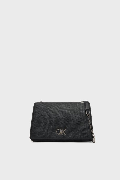 Calvin Klein Logolu Zincir Askılı K60K613177BEH Bayan Çanta K60K613177 BEH SİYAH - 1