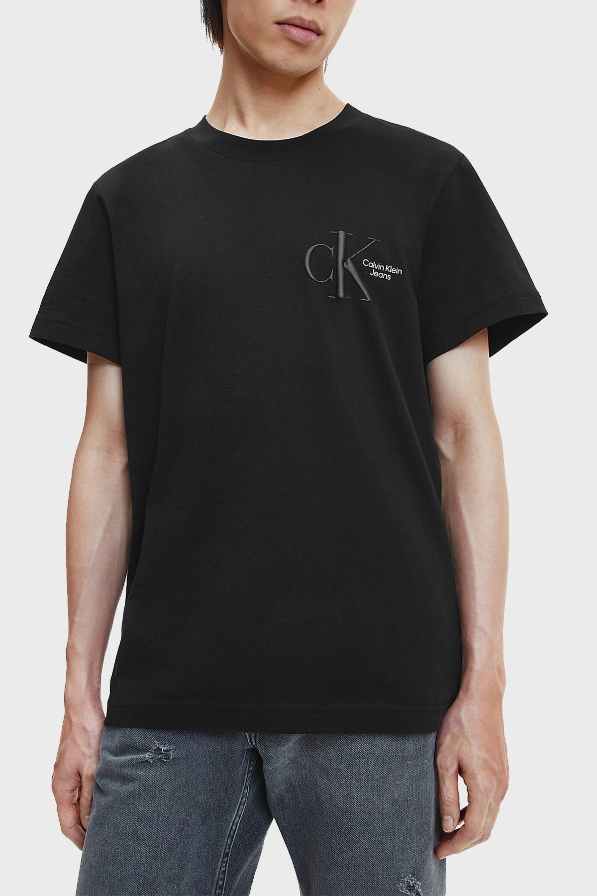 Calvin Klein Monogram Logolu Bisiklet Yaka Boxy Fit Pamuklu Erkek T Shirt J30J320196 BEH SİYAH