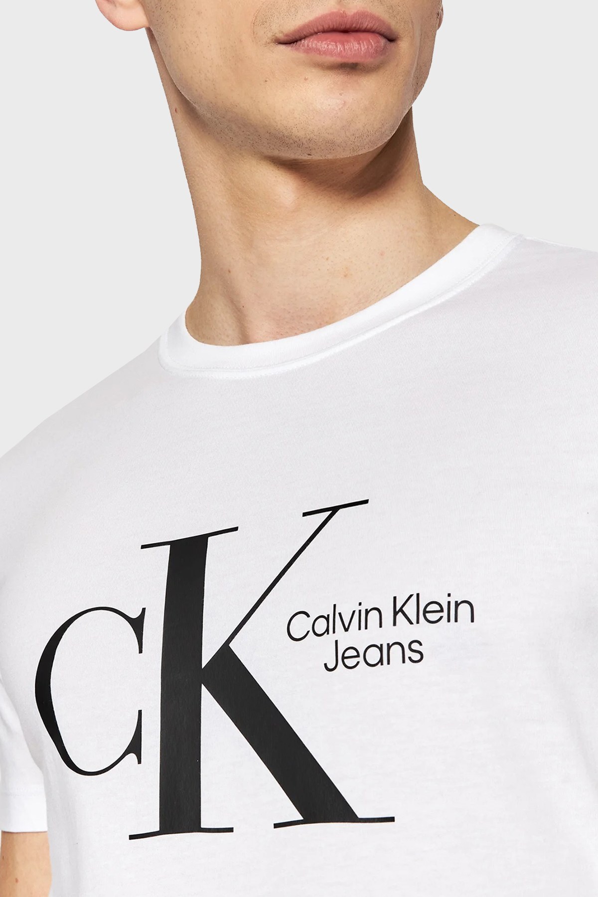 Calvin Klein Organik Pamuklu Slim Fit Bisiklet Yaka Erkek T Shirt J30J320189 YAF BEYAZ