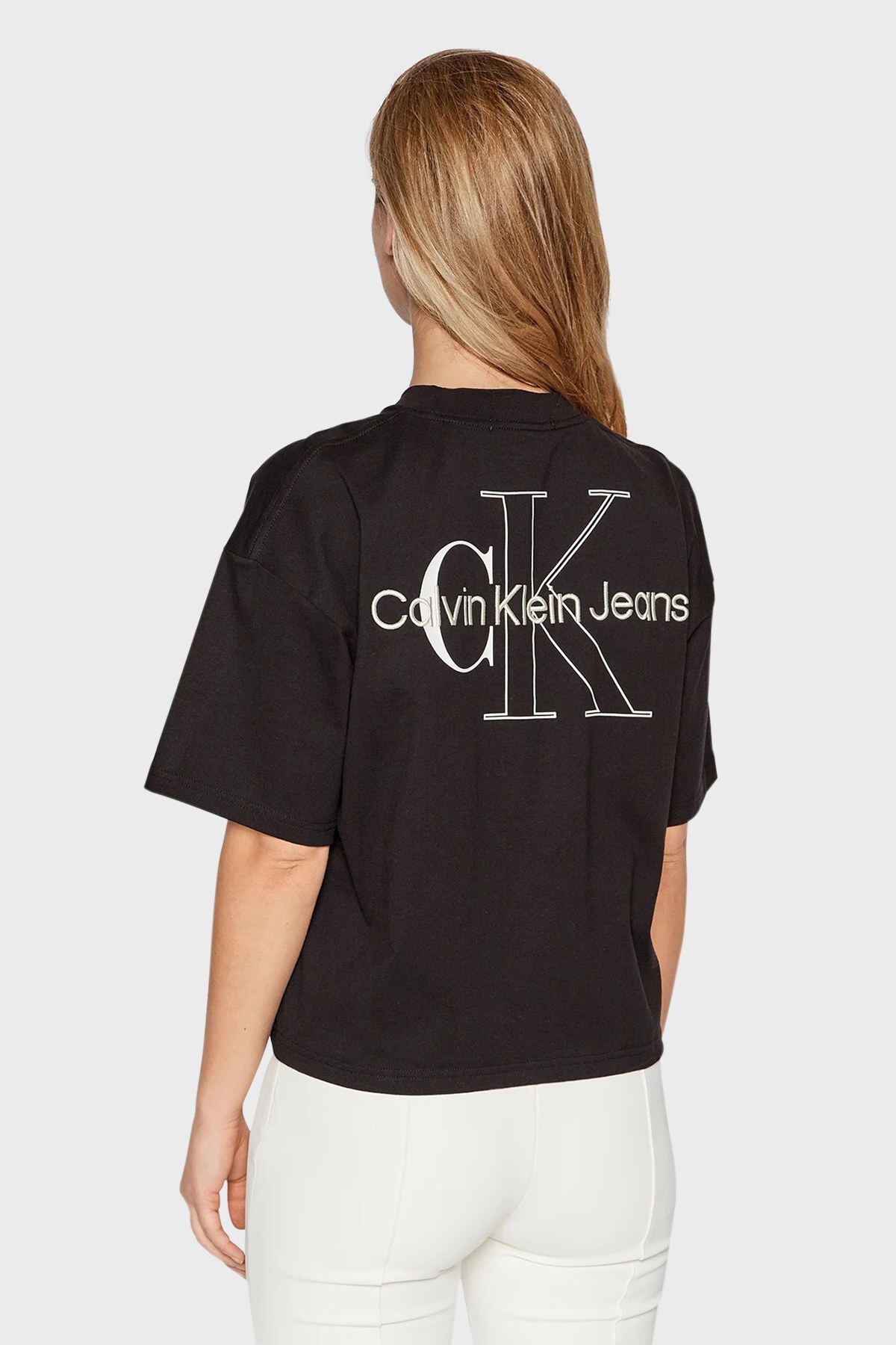 Calvin Klein Oversize Logolu Bisiklet Yaka % 100 Pamuk Bayan T Shirt J20J218732 BEH SİYAH