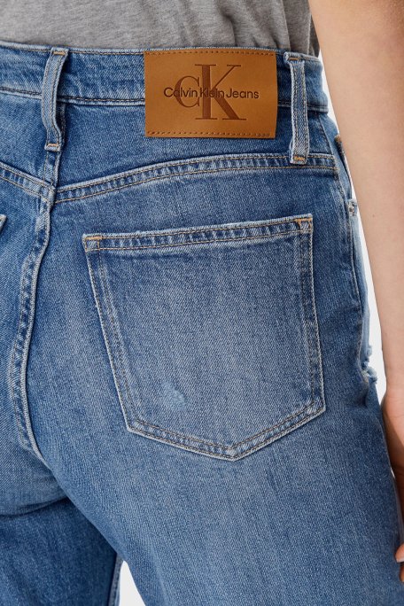Calvin Klein Pamuklu Mom Fit Yüksek Bel Düz Paça Jeans J20J2251401A4 Bayan Kot Pantolon J20J225140 1A4 MAVİ - 5
