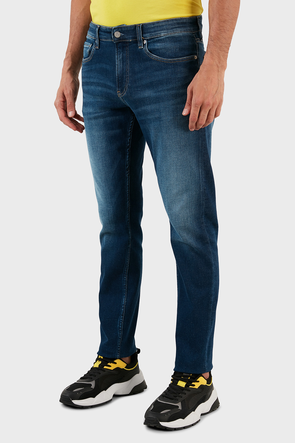 Calvin Klein Pamuklu Normal Bel Slim Fit Dar Paça Jeans Erkek Kot Pantolon J30J321462 1BJ LACİVERT