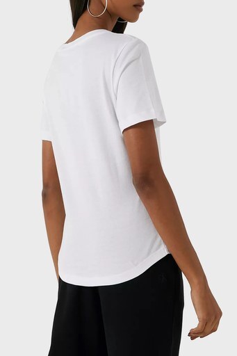 Calvin Klein Pamuklu Regular Fit V Yaka Bayan T Shirt J20J219138 YAF BEYAZ