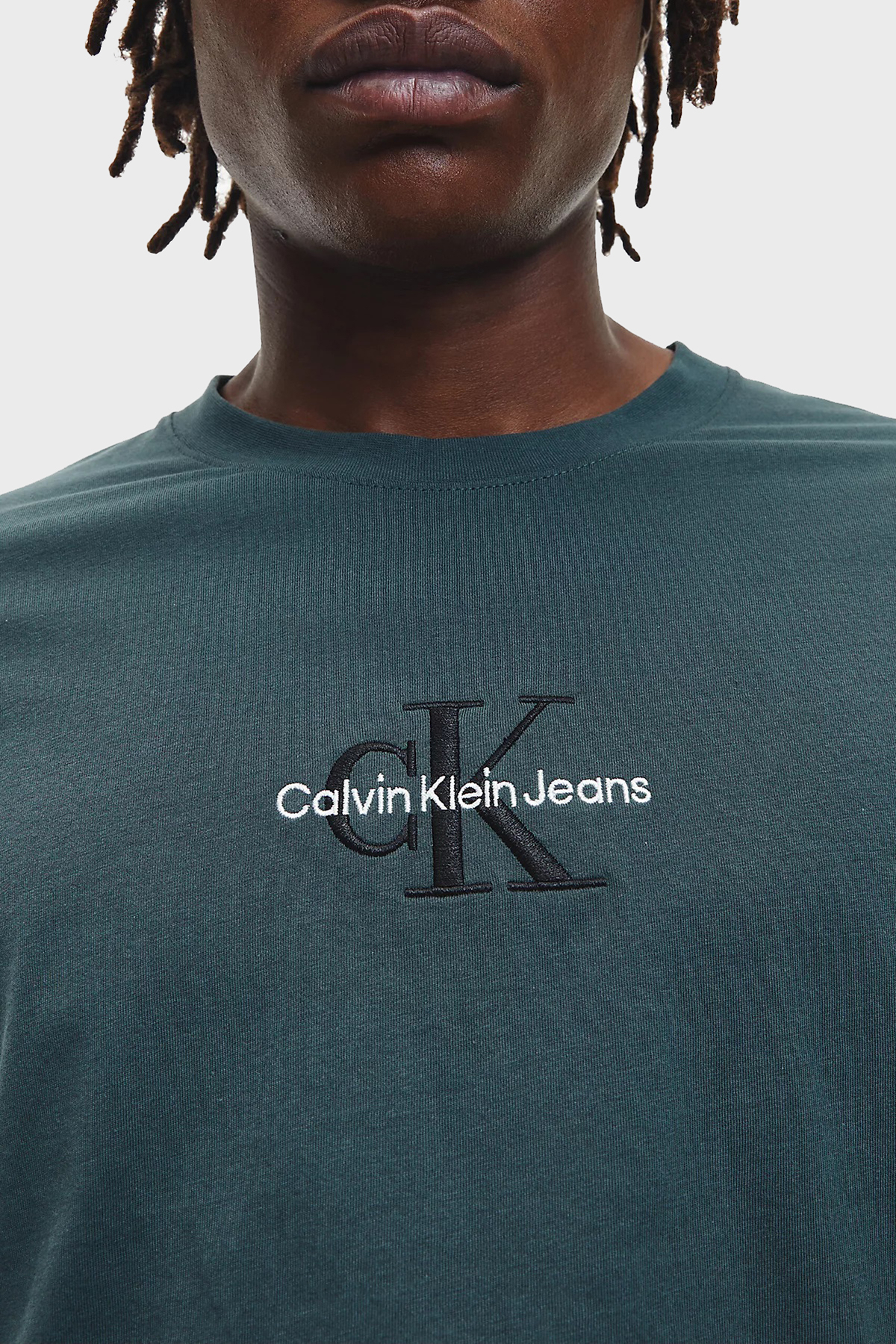 Calvin Klein Pamuklu Slim Fit Bisiklet Yaka Erkek T Shirt J30J320855 L7E HAKİ