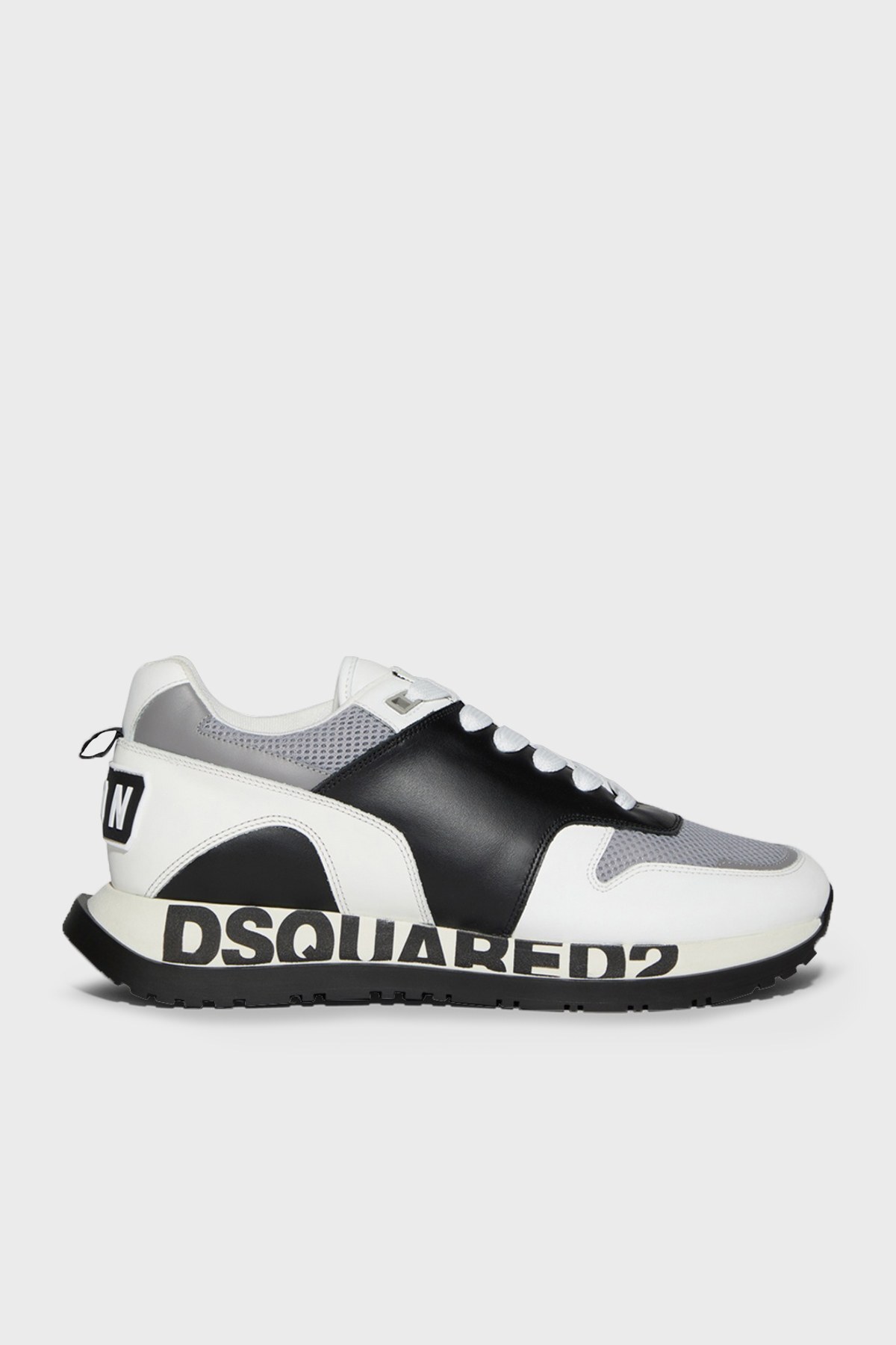 Dsquared2 Logolu Deri Sneaker Erkek Ayakkabı SNM021301 503280 M063 SİYAH-BEYAZ