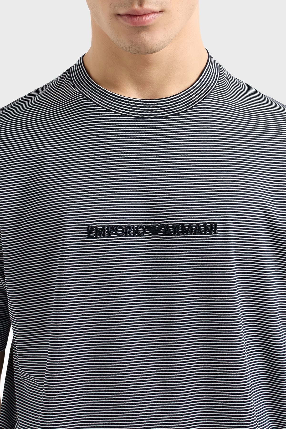 Emporio Armani Çizgili % 100 Pamuk Regular Fit Sıfır Yaka