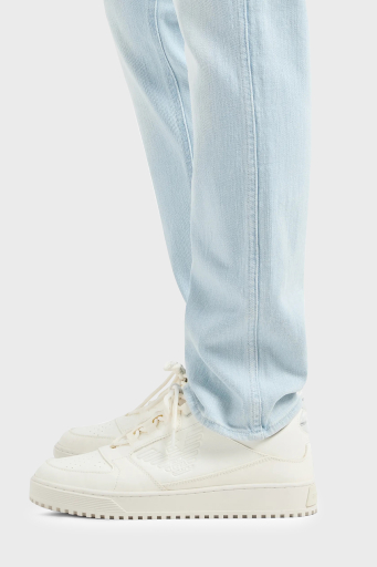 Emporio Armani J16 Düşük Bel Slim Fit Düz Paça Jeans Erkek Kot Pantolon 3D1J16 1D13Z 0943 AÇIK MAVİ - 4