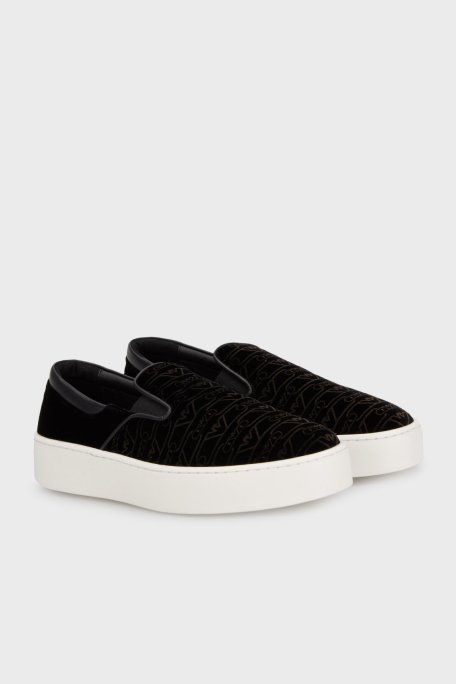 Emporio Armani Kadife Logolu Kalın Tabanlı Loafer Bayan Ayakkabı X3Y007 XR235 00002 SİYAH - 7