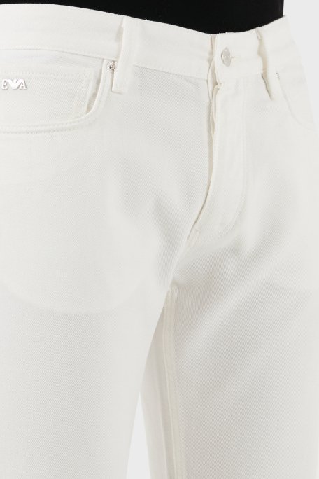 Emporio Armani Slim Fit Düşük Bel Düz Paça Jeans Erkek Kot Pantolon EM000668 AF12631 U0003 BEYAZ - 5