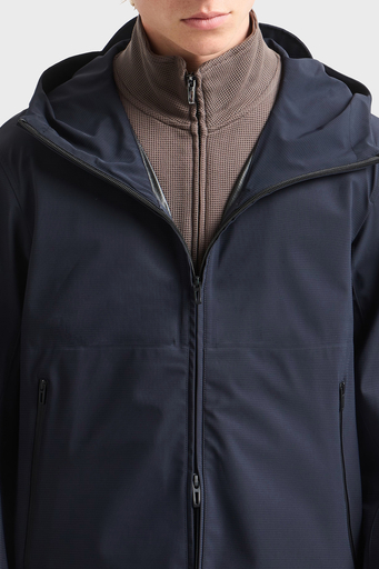 Emporio Armani Su itici Regular Fit Rüzgar Geçirmez Kapüşonlu Erkek Mont EM000818 AF13090 UB118 LACİVERT - 4