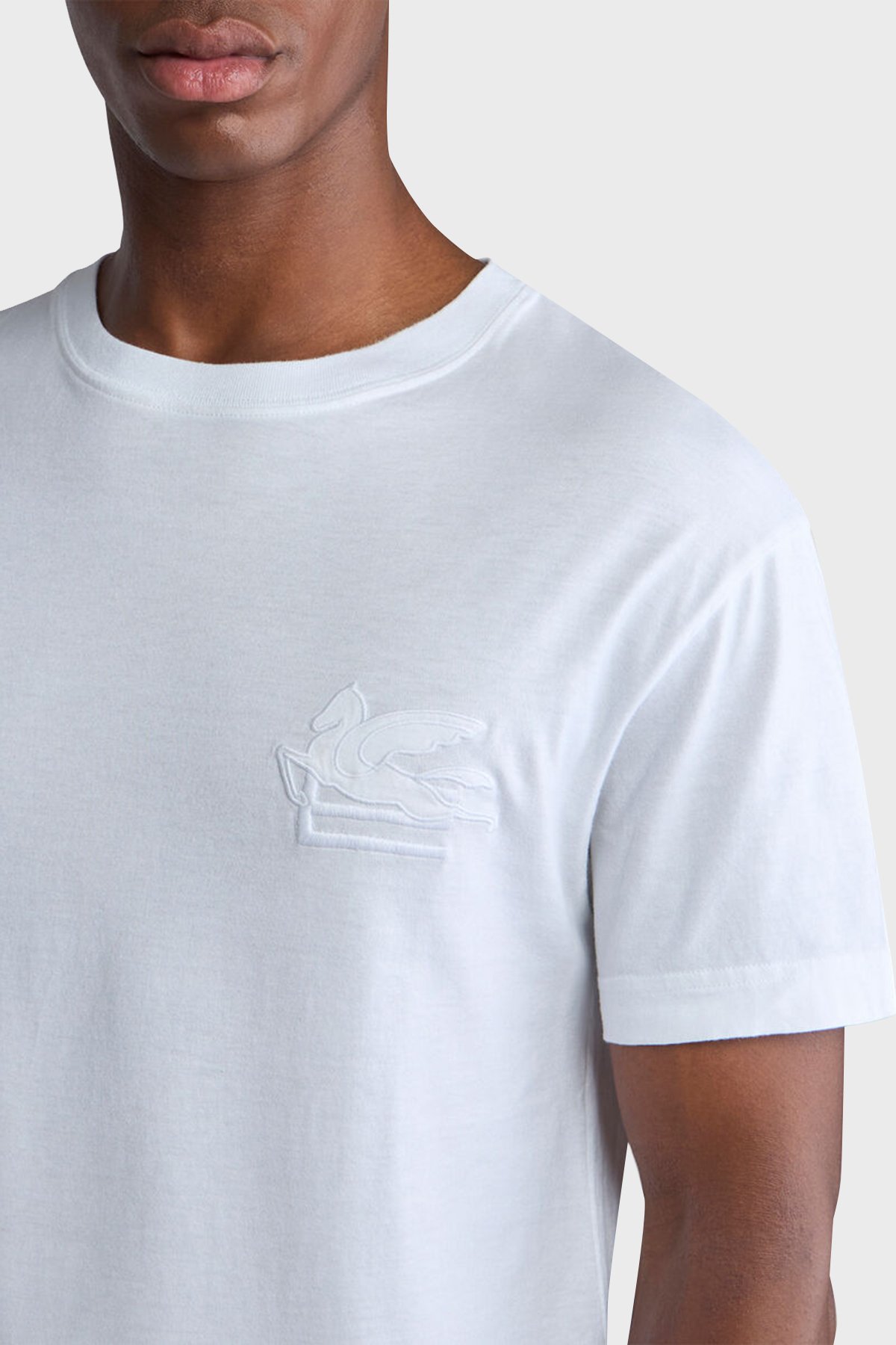 ETRO ヘカソ刺繍Tシャツ MRMA0007AR233 W0800 ETRO ロゴ Tシャツ | ブラック | FARFETCH JP