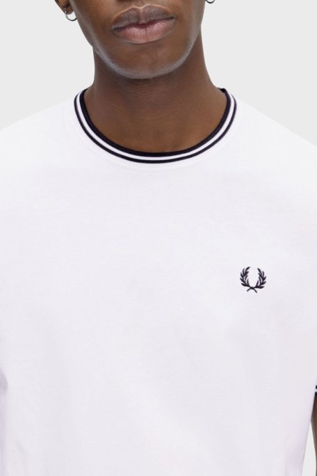 Fred Perry % 100 Pamuk Regular Fit Şerit Detaylı Sıfır Yaka Erkek T Shirt M1588 100 BEYAZ - 3