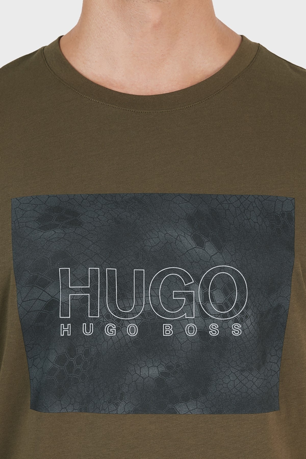 Hugo Boss Regular Fit Baskılı Bisiklet Yaka % 100 Pamuk Erkek T Shirt 50456859 304 HAKİ
