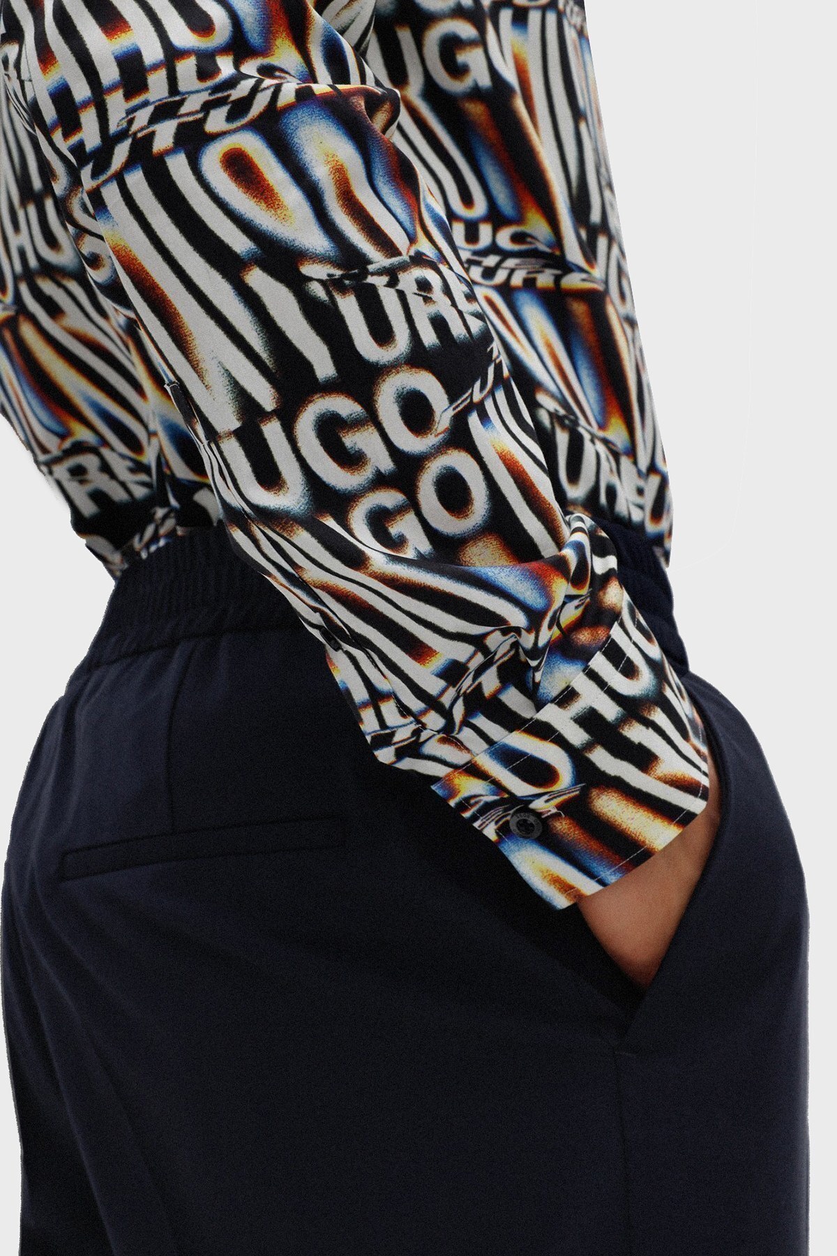 Hugo Pamuklu Logo Desenli Slim Fit Erkek Gömlek 50463127 001 SİYAH-BEYAZ