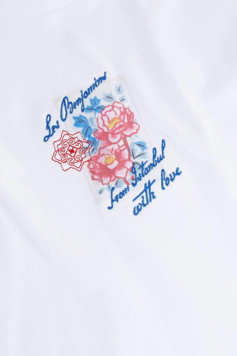 Les Benjamins Baskılı % 100 Pamuk Regular Fit Bisiklet Yaka Bayan T Shirt LB25SSUNLFUTS-005 BEYAZ - 11