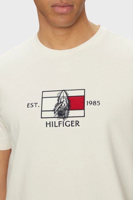 Tommy Hilfiger % 100 Pamuk Regular Fit Bisiklet Yaka Logolu Erkek T Shirt MW0MW38628 Z00 AÇIK BEJ - 4
