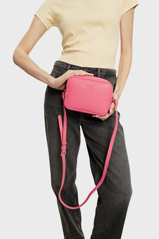 Tommy Jeans - Tommy Jeans Ayarlanabilir Askılı Bayan Çanta AW0AW16964 TIG PEMBE (1)