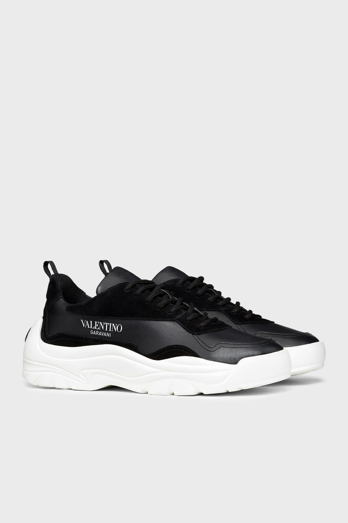 Valentino Hakiki Deri Sneaker Erkek Ayakkabı XY2S0B17VRN0NO SİYAH-BEYAZ